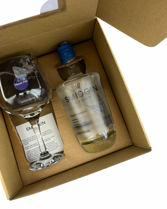 Smidgin Light 700ml & branded glass