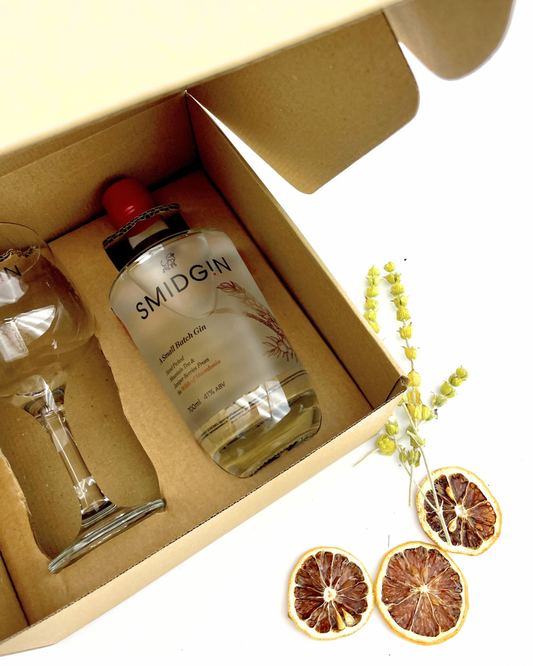 Smidgin 700ml & branded glass